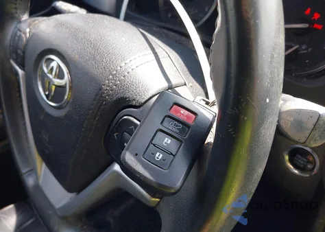 2016 Toyota Highlander Xle V6 z USA, uszkodzony, nr VIN 5TDJKRFH8GS330184